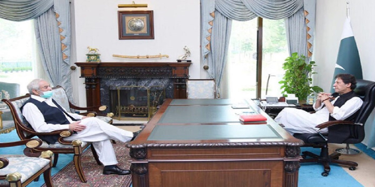 Imran Khan insists Ehsan Mani to remain as PCB chairman