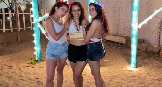 Janhvi and Sara