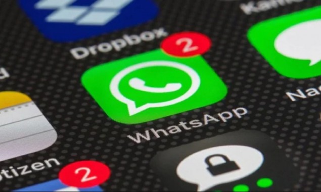Change WhatsApp wallpaper and modes for specific chats