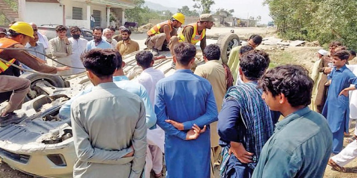 One killed, four wounded in Bajaur road accidents: Rescue 1122