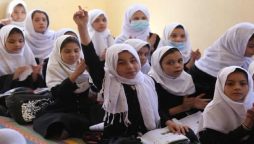 Afghanistan: Taliban ban girls from secondary education