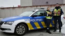 British police use teddy bears to comfort children