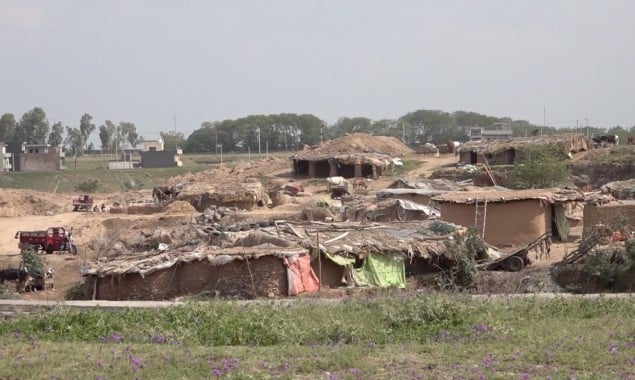 Afghan refugees in Pakistan anxiously wait to hear news from Afghanistan