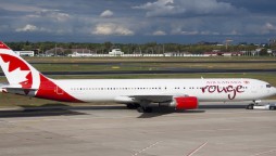Air Canada Rouge resumes service