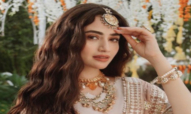 Sana Javed looks angelic in recent photoshoot