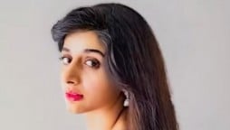 Mawra Hocane looks like a sparkling star in recent photo