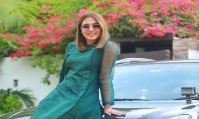 Mansha Pasha enjoying the beauty of the weather in latest snap