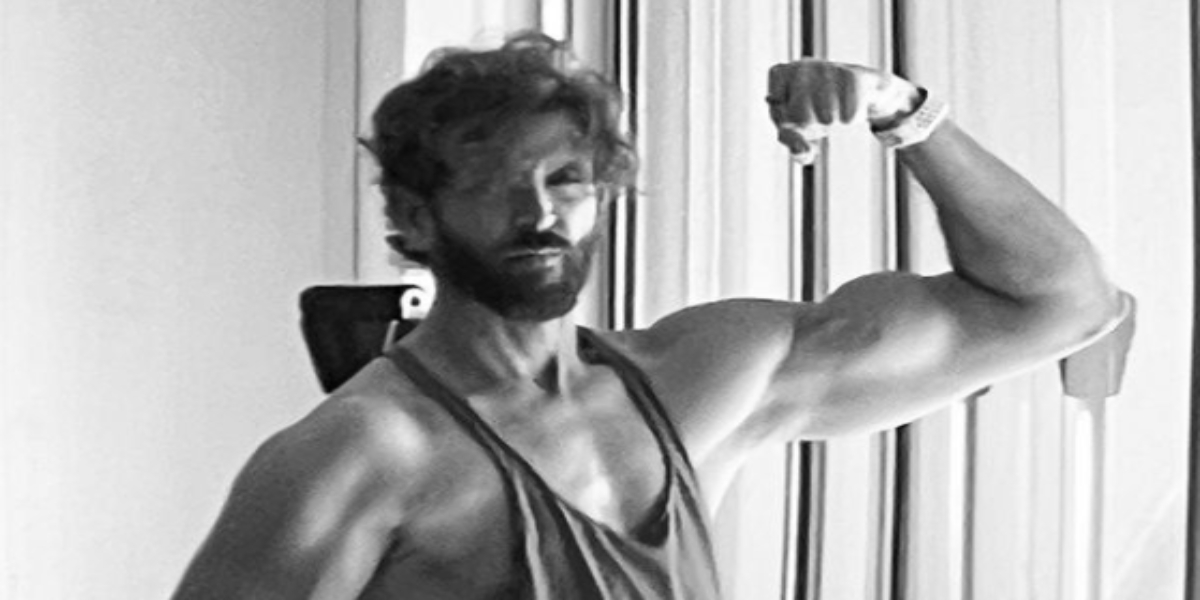 Hrithik Roshan photo