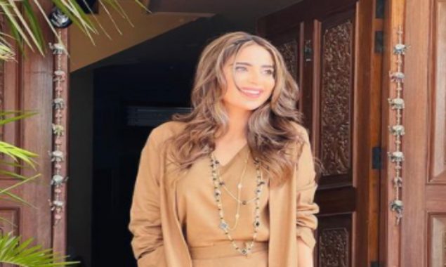 Photos: Saboor Aly looks exquisite in her recent pictures