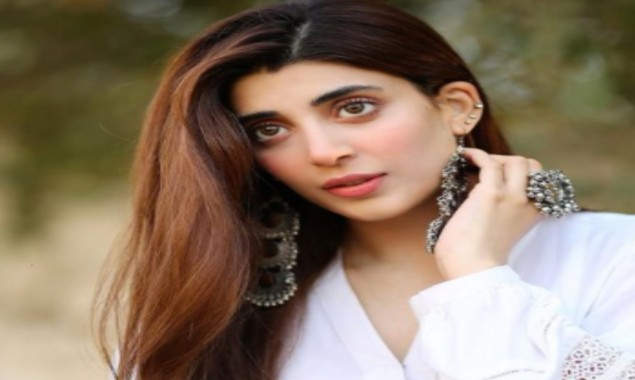 Urwa Hocane looks ravishing in white