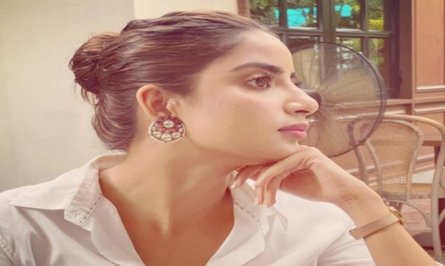 Saboor Aly looks breathtaking in a new alluring photo