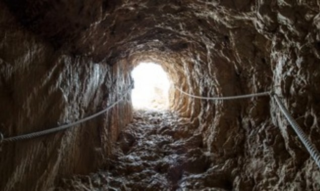 Man arrested for digging a secret tunnel to meet his lover in Mexico