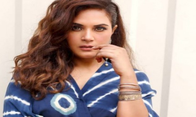 Richa Chadha oozes elegance in this blue outfit