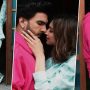 “Khana Garam Karlo Baby” says Ranveer Singh as Deepika joins Ranveer’s chat with fans
