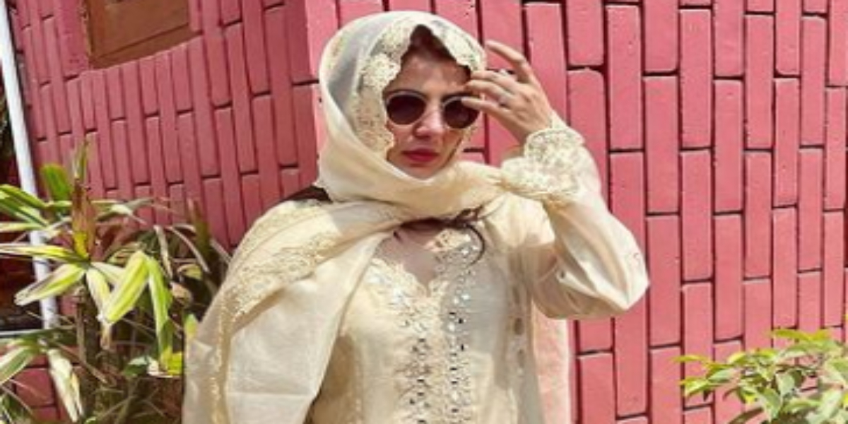 Areeba habib looks