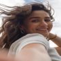 Alia Bhatt shares her natural glowing selfie