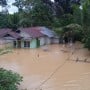 Floods submerge thousands of houses in Indonesia’s Kalimantan
