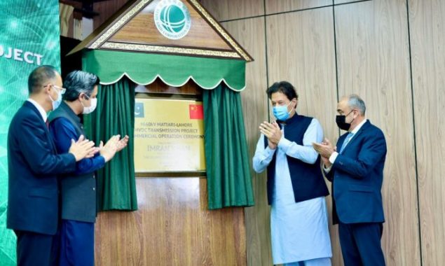 PM Imran Khan vows to accelerate pace of work on CPEC projects