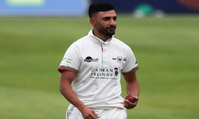 Zafar Gohar takes 6 wickets in County Championship