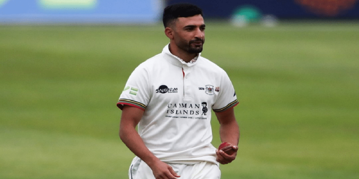 Zafar Gohar takes 6 wickets in County Championship