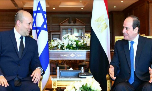 Bennett meets Sisi on first Egypt trip by Israeli PM in decade