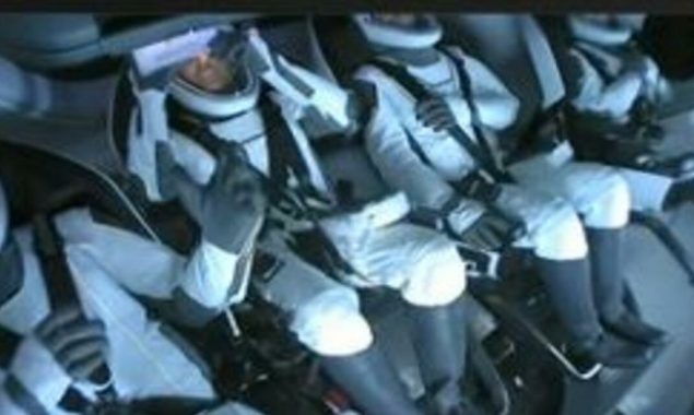 SpaceX all-civilian orbital crew completes historic mission