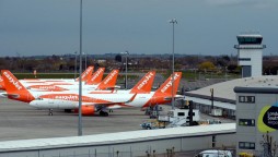 EasyJet discards takeover proposal, plots $2.0 bn lifeline