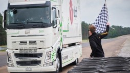 Electrified truck travels 683 miles on a single charge, setting a Guinness world record