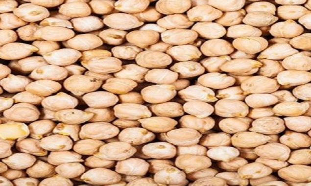 The price of one kg of Chickpeas increased by Rs 40