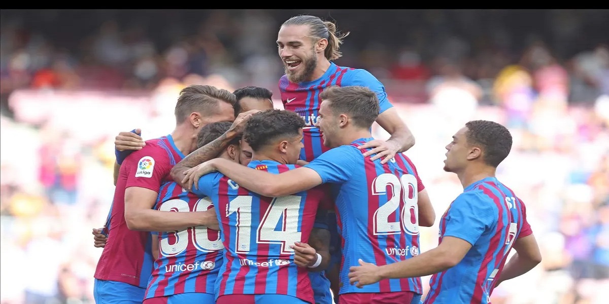 Barcelona's spending limit slashed by La Liga as Real Madrid tower ahead