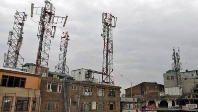 mobile towers oon buildings