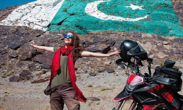 Canadian YouTuber Rosie Gabriel decides to stay in Pakistan permanently