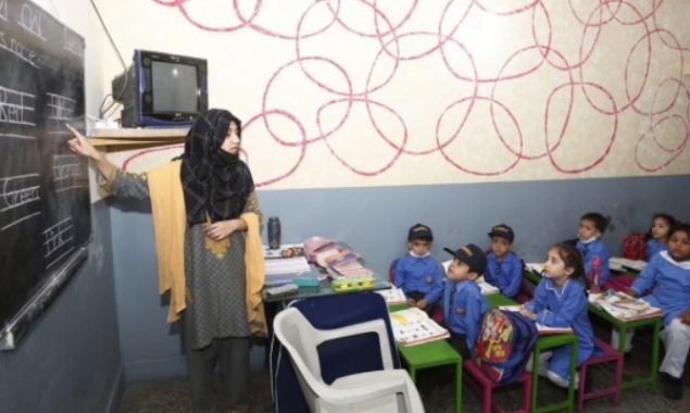 Pakistani students pay tribute to teachers for ensuring studies amid Covid-19 pandemic