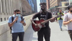 Viral: Indian man steals the show in New York Street