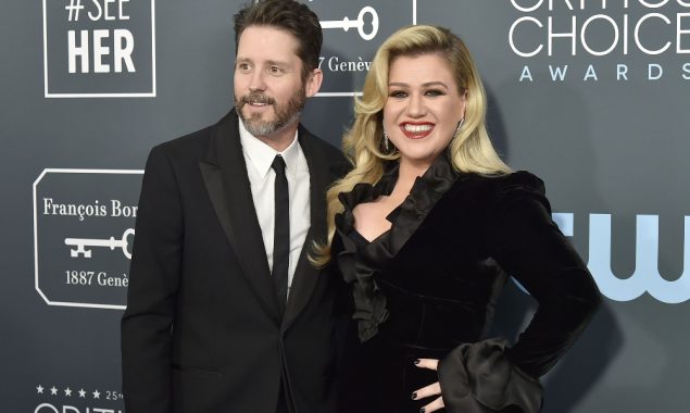 Kelly Clarkson’s ex-husband begs them to ‘put their differences aside’