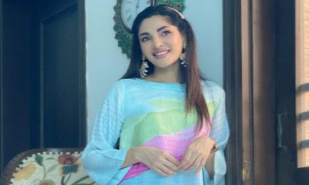 Zhalay Sarhadi looks gorgeous in her latest picture, see photos