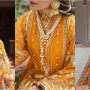 Ayeza Khan turns her beauty in the sparkling gold, see photos