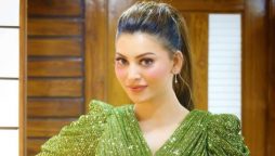 Urvashi Rautela oops moment caught by paparazzi on road