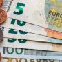 Pakistani Rupee appreciates against Euro (EUR/PKR) on October 26, 2021