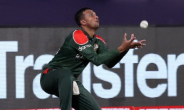 T20 World Cup: Shakib takes a successful catch of Scotland’s Chris Greaves