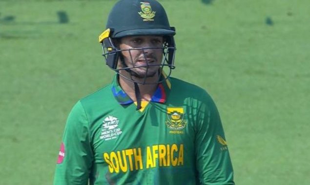 De Kock’s refusal to take knee mystifies South Africa