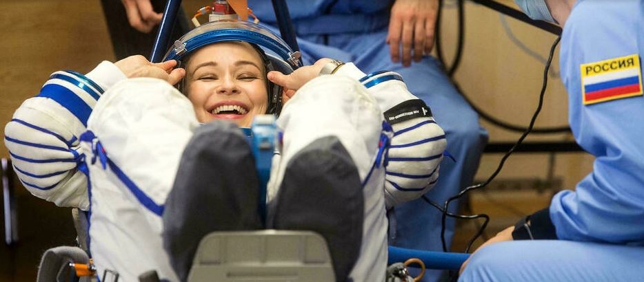 Russian crew to return to Earth after filming first movie in space