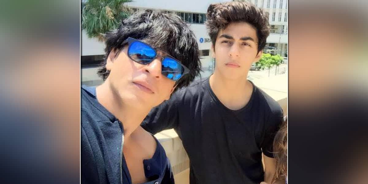 Shah Rukh Khan meets Aryan Khan in jail