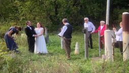 New York couple gets married at closed Canadian border