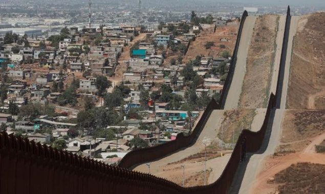 Mexico, U.S. agree to reopen border in November