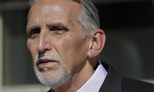 Imprisoned man becomes billionaire