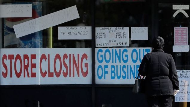 U.S. initial jobless claims drop for first time in a month