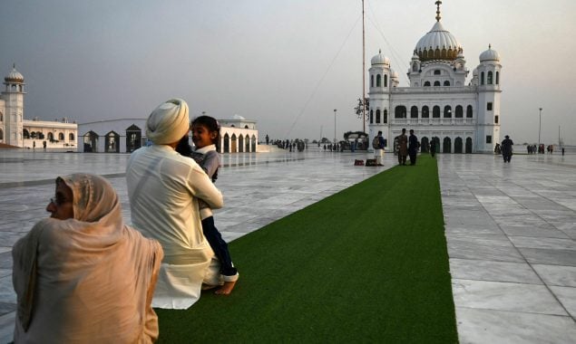 401 Sikh pilgrims arrived at Gurdwara Kartarpur