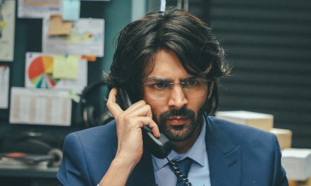 Kartik Aryan’s “DHAMAKA” releases & trends on Twitter
