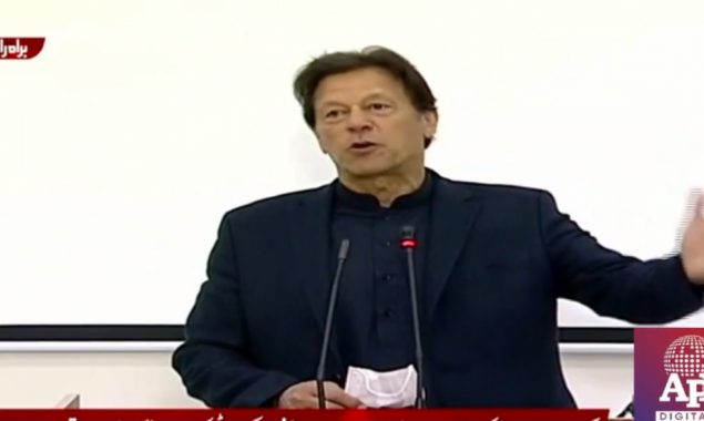 PM Imran tells PAC members to not show leniency even for PTI members